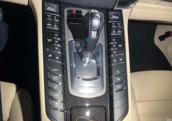 Porsche Panamera cena 230000 przebieg: 50438, rok produkcji 2014 z Koziegłowy małe 191